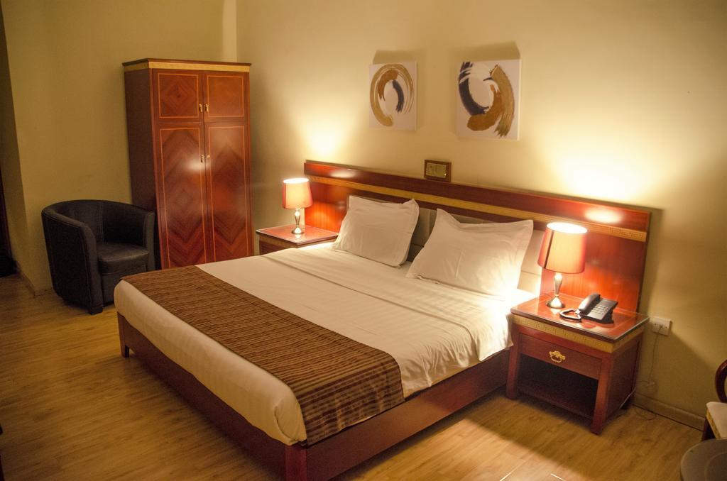 Hotel Rosebud Абуджа Екстер'єр фото
