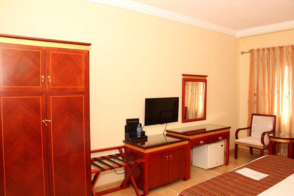 Hotel Rosebud Абуджа Екстер'єр фото